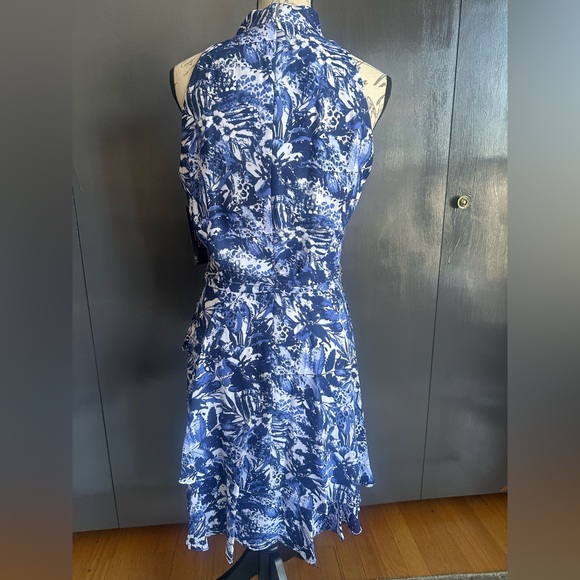 NWT Size 8. Tahari Arthur S. Levine Blue Floral Chiffon Halter Cocktail Dress - Picture 6 of 12